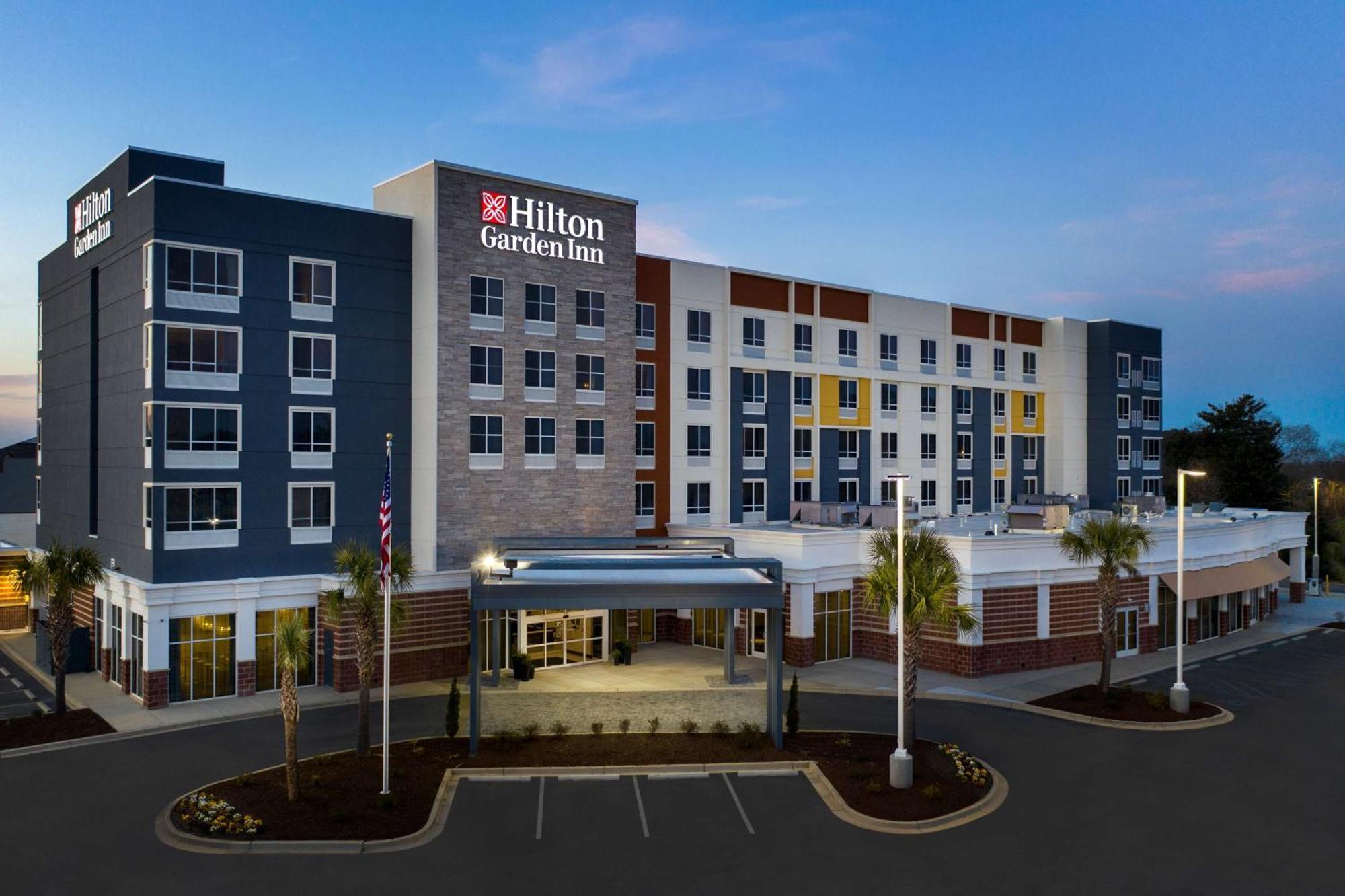 Hilton Garden Inn Columbia Airport, Sc Exterior photo