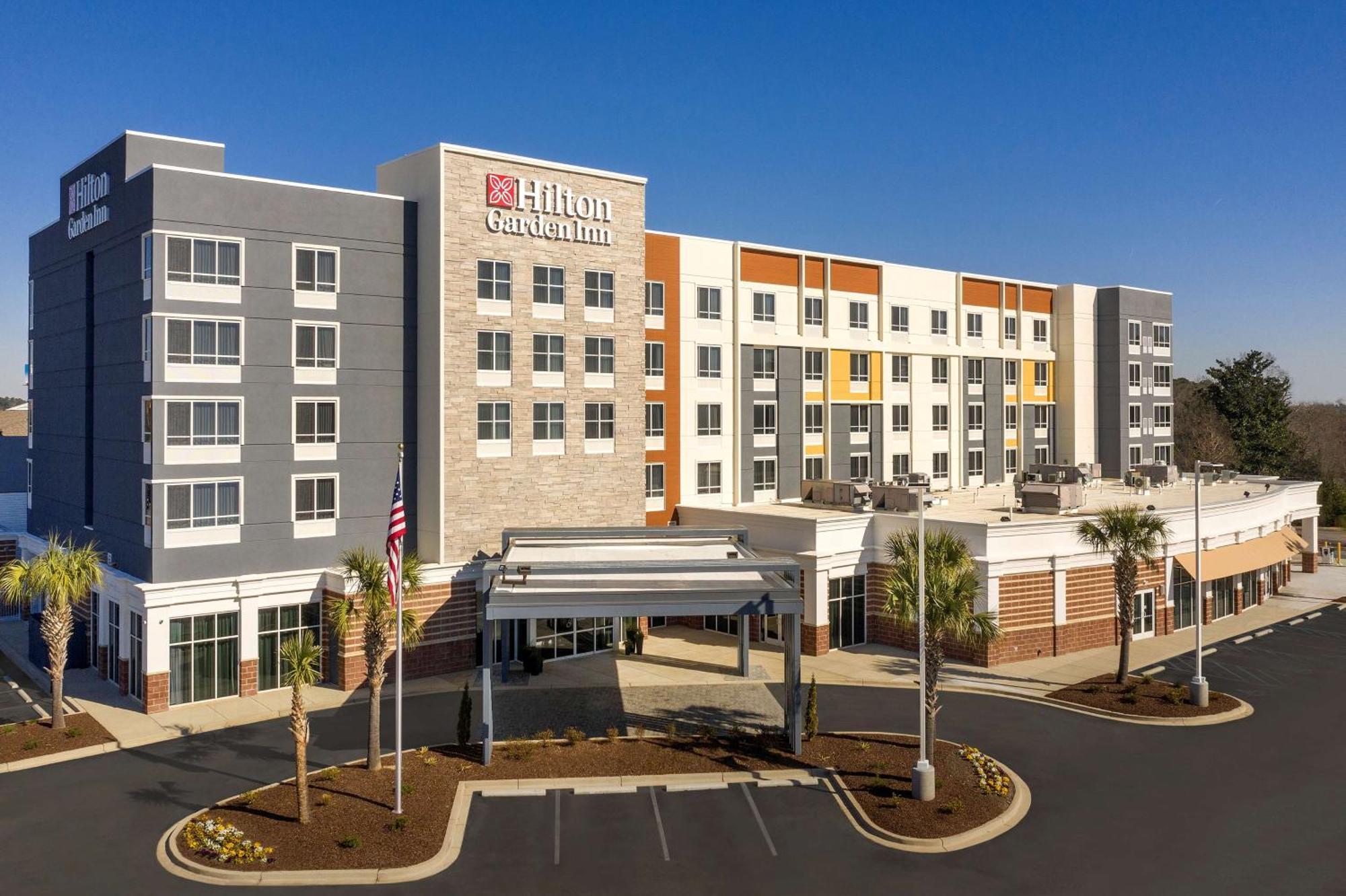 Hilton Garden Inn Columbia Airport, Sc Exterior photo